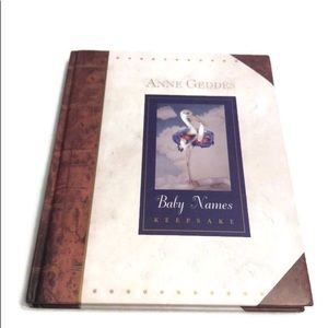 Baby Names Keepsake Book NEW B-17